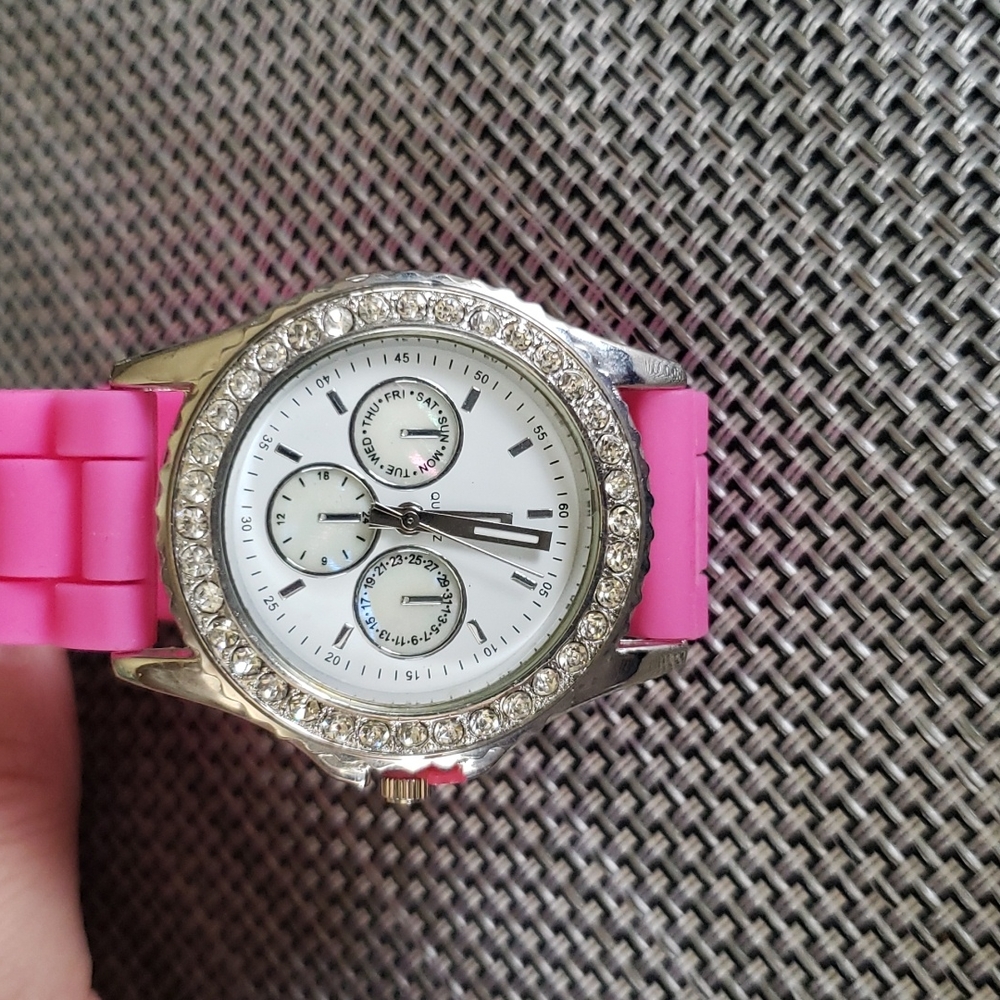 Women's Pink Quartz Watch